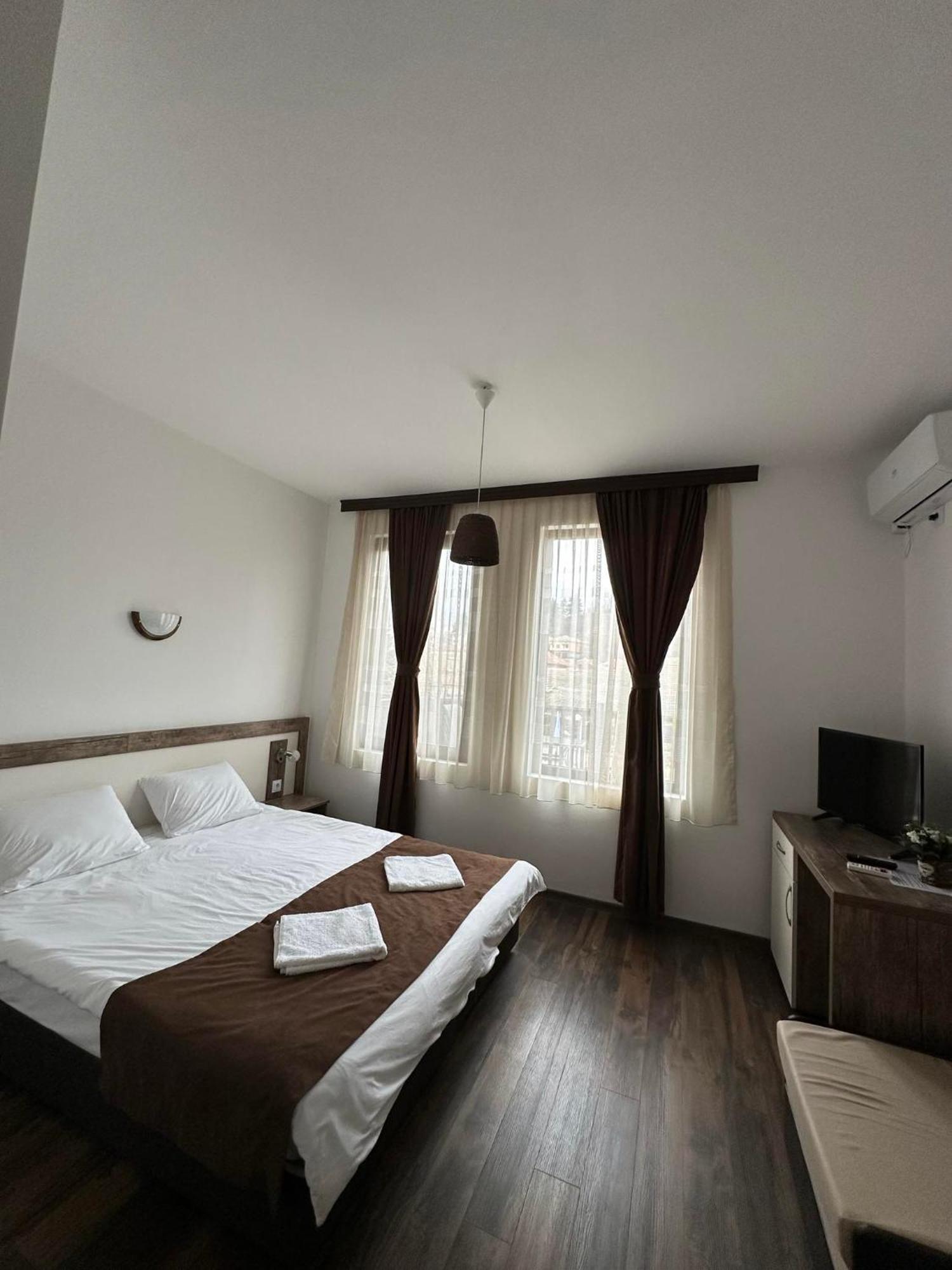 Бялата Къща Hotel Chakalarovo Exterior photo